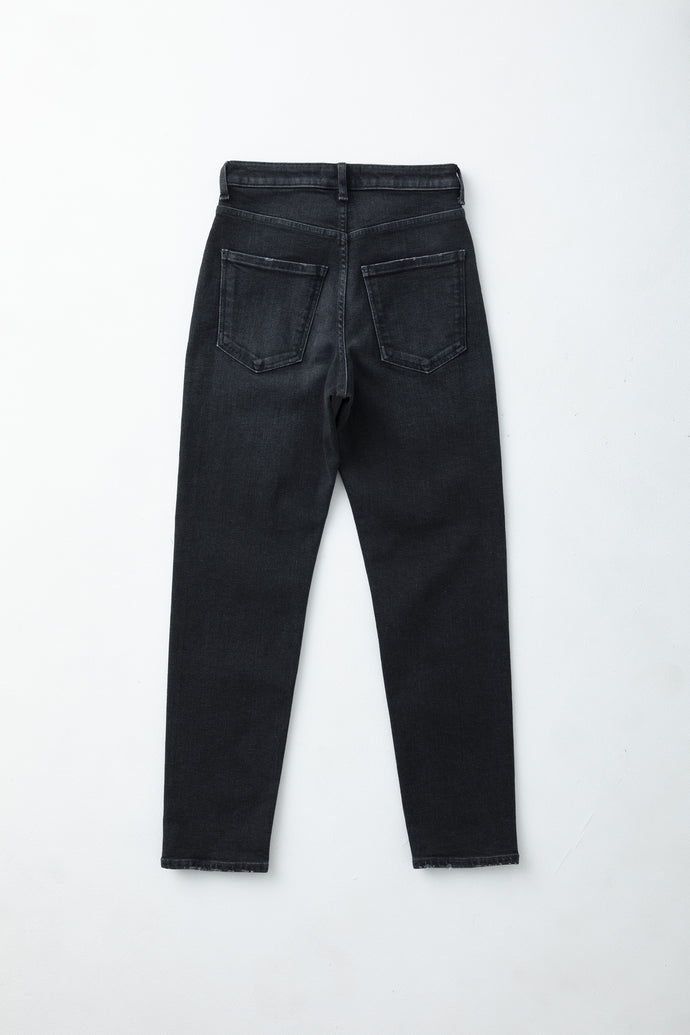 The Sapphire Jean Black 1year