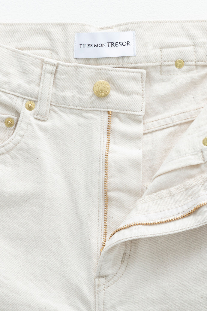 The Coral Jean Short Ecru