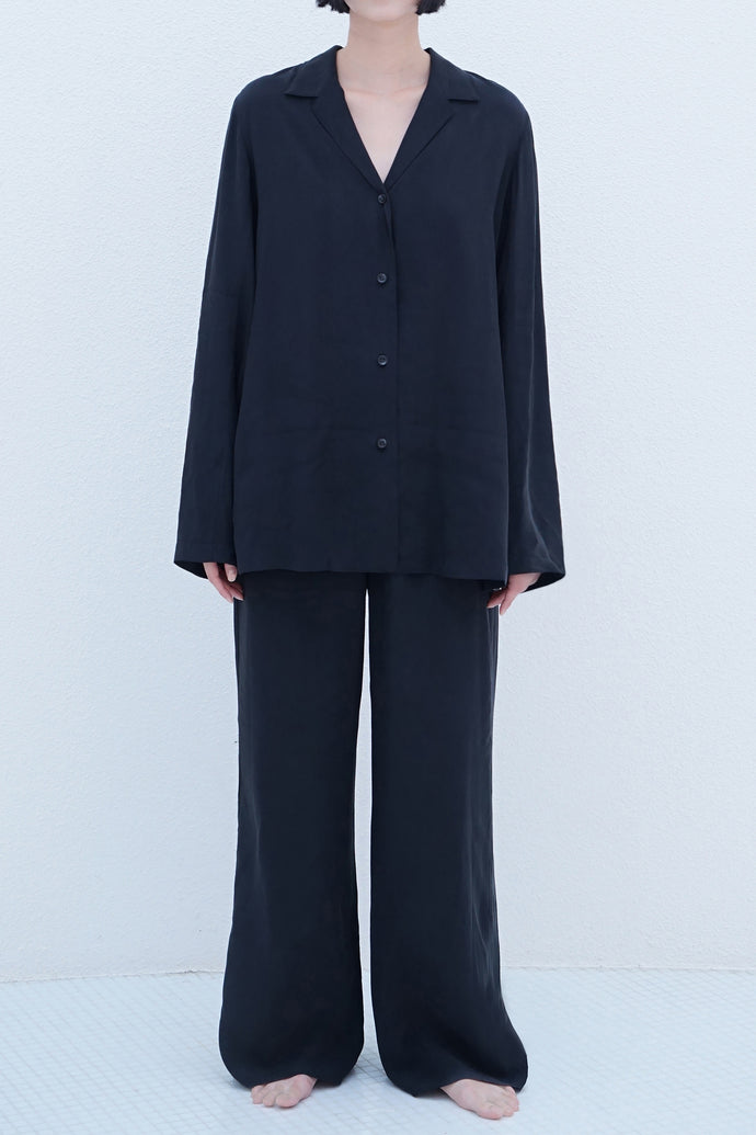 The Sea Blue Chalcedony Jacket Black